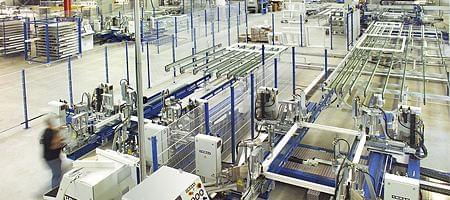 Production de fenêtre PVC aluplast
