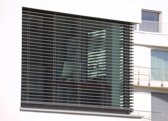 moteur lames brise soleil