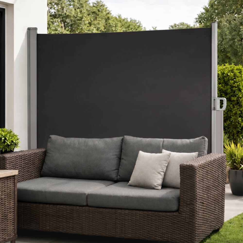 Brise-vue rétractable anthracite en situation