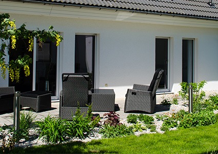 Rendez un aspect noble à votre habitation avec des portes-fenêtres haut de gamme
