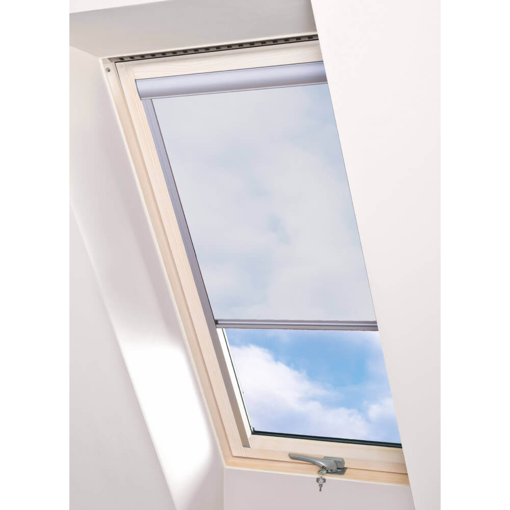 Fenêtre de toit en bois avec store transparent modulable