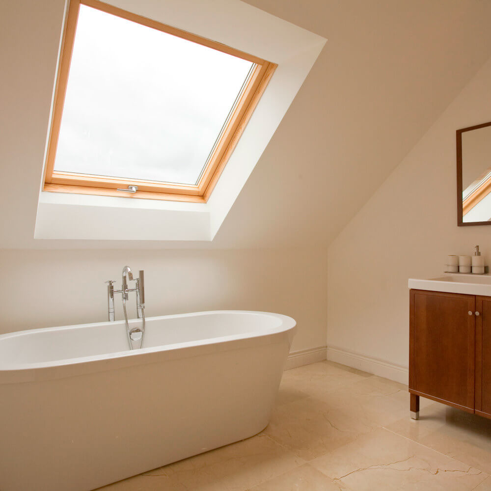 Fenêtres de toit en bois RoofLite+ Slim Pine