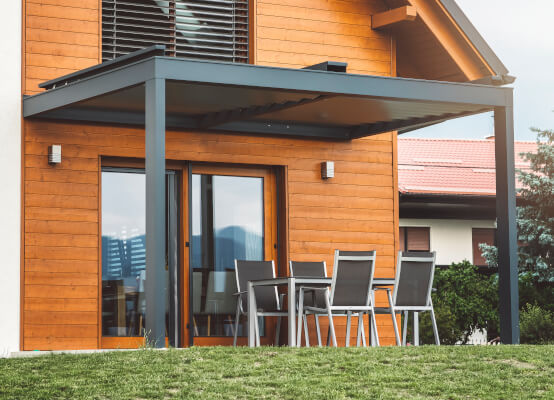 pergola adossée sur maison