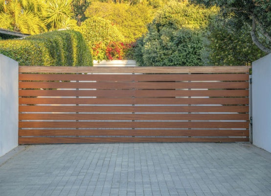 Portail décor effet bois Portail décor effet bois