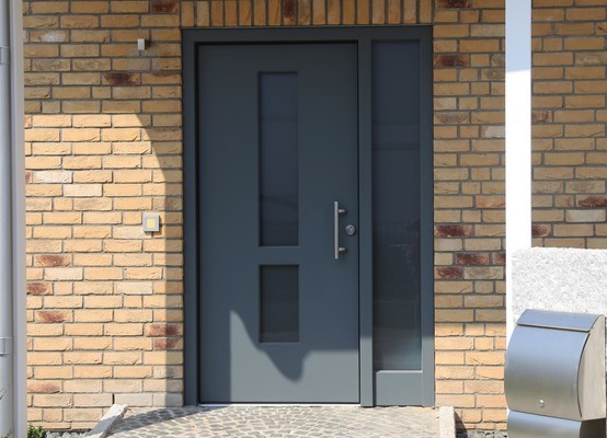 Porte d'entrée profilé