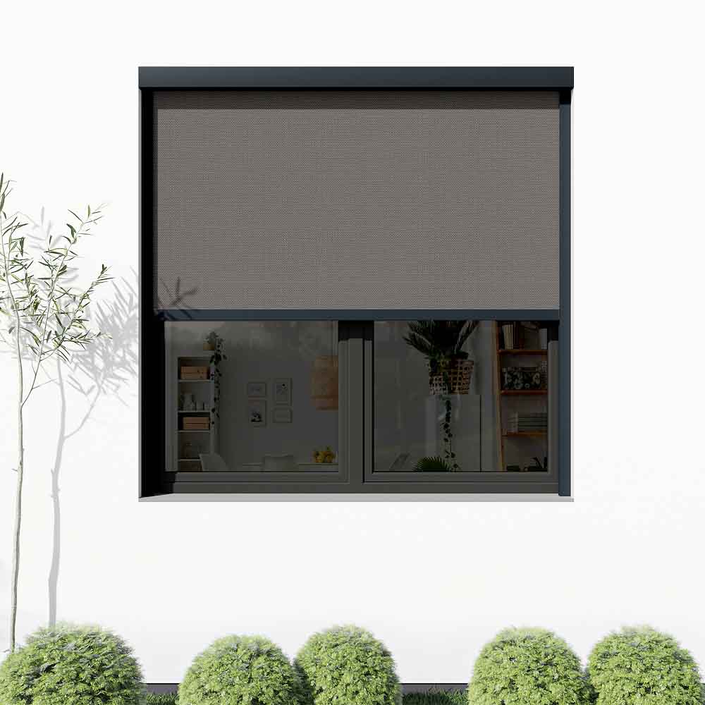 Store enrouleur extérieur 200x200 cm sur façade