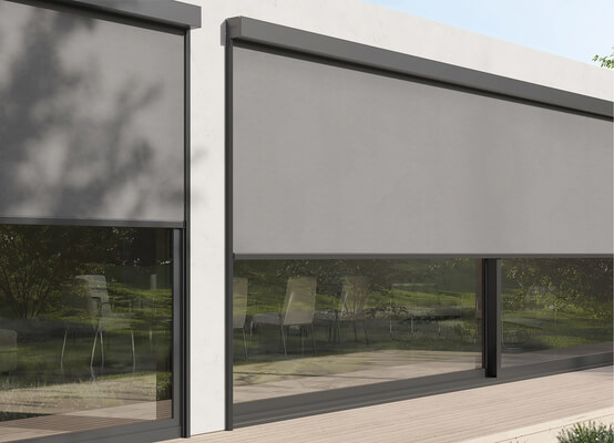 Store vertical extérieur résistant