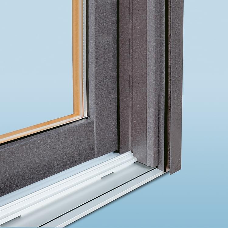 Profilé de fenêtre PVC grise en détail