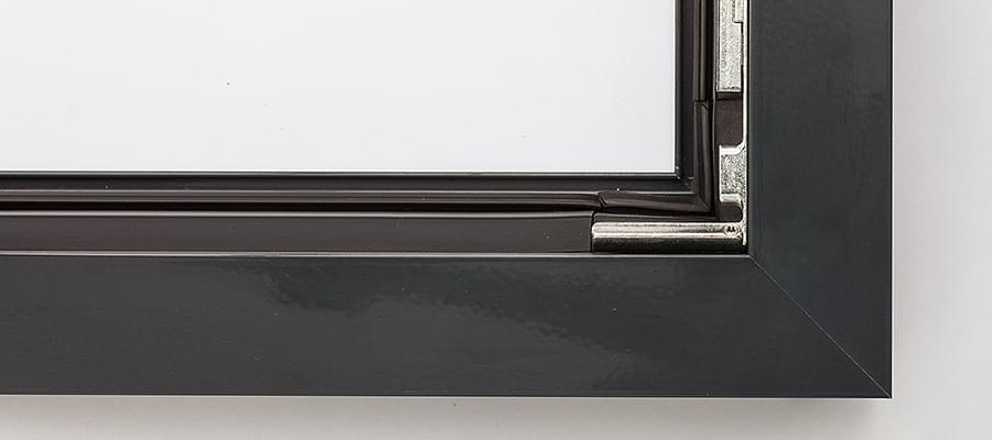 Profilé d'une fenêtre noire Reynaers
