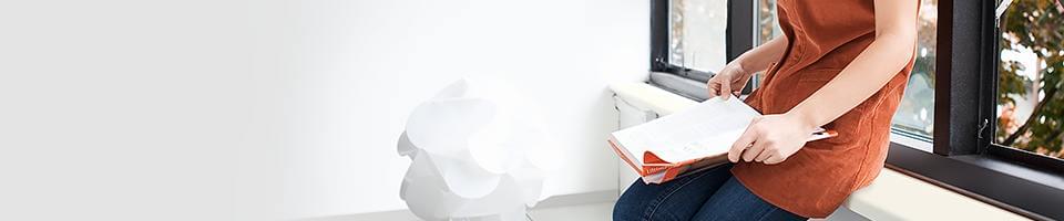 Rebord de fenêtre pratique pour s'asseoir